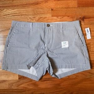OLD NAVY Everyday Cotton Shorts - RAILROAD STRIPE